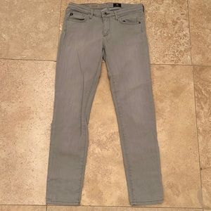 AG "The Stevie Ankle" Slim Straight Ankle Jeans in Gray Size 27